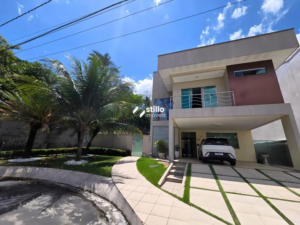 Casa duplex de alto padrão, 5 quartos, no Tarumã